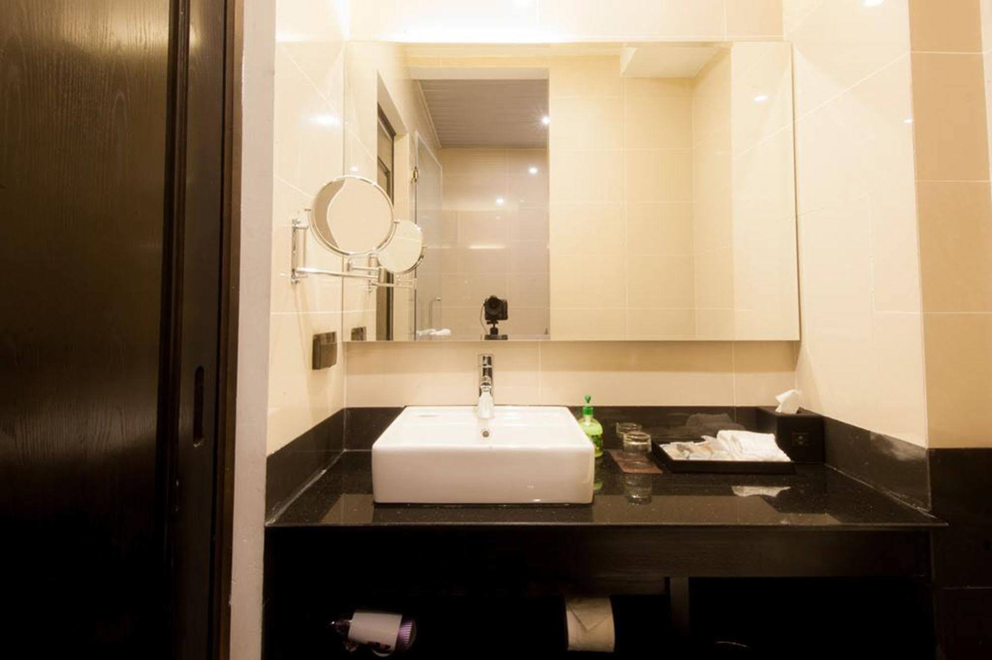 Sakura Hotel Hanoi Eksteriør bilde